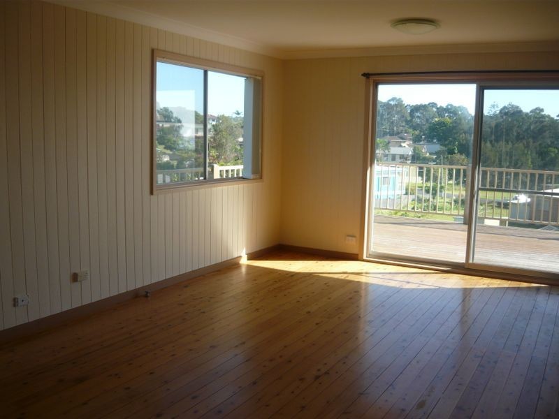 31 Binalong Street, Dalmeny NSW 2546