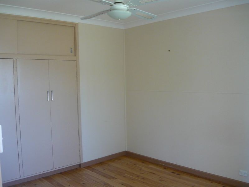 31 Binalong Street, Dalmeny NSW 2546