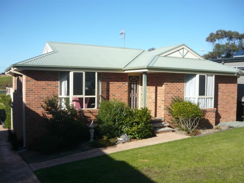 18 Haddrill Parade, Dalmeny NSW 2546