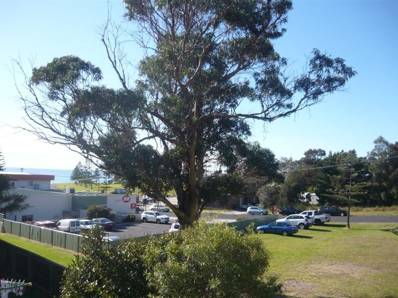 18 Haddrill Parade, Dalmeny NSW 2546