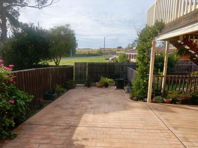 18 Haddrill Parade, Dalmeny NSW 2546