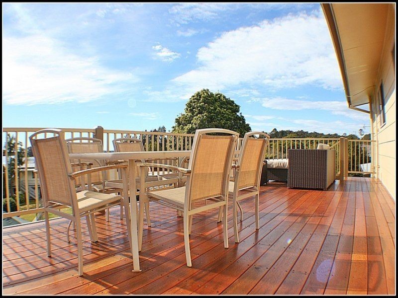 31 Binnalong Street, Dalmeny NSW 2546