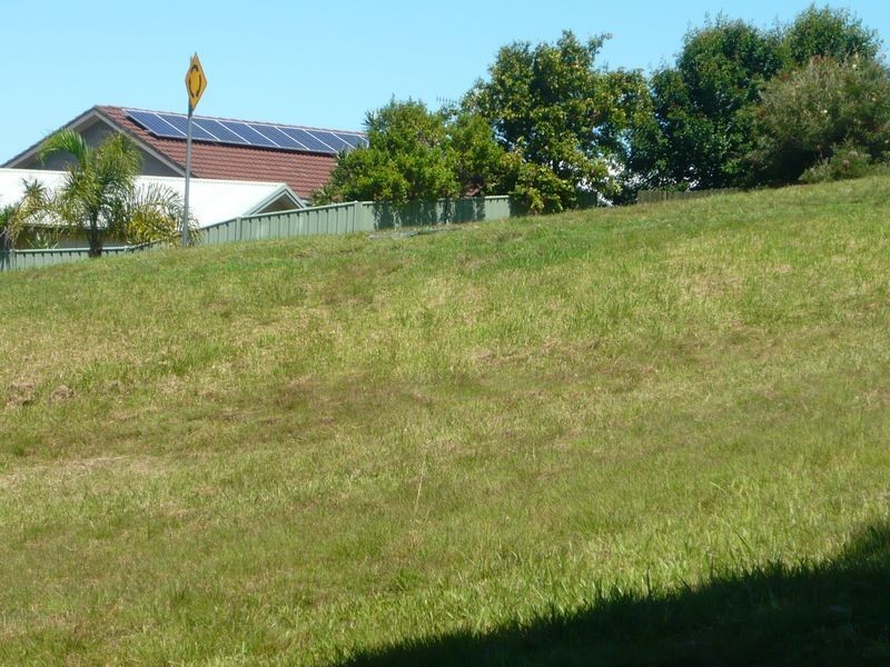 7 Dawn Parade, Kianga NSW 2546