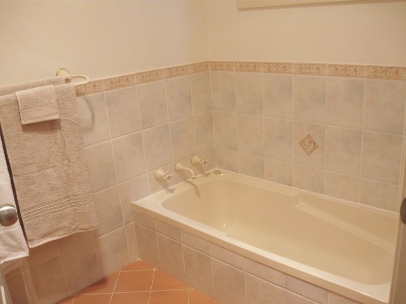 12 Eucalyptus Drive, Dalmeny NSW 2546