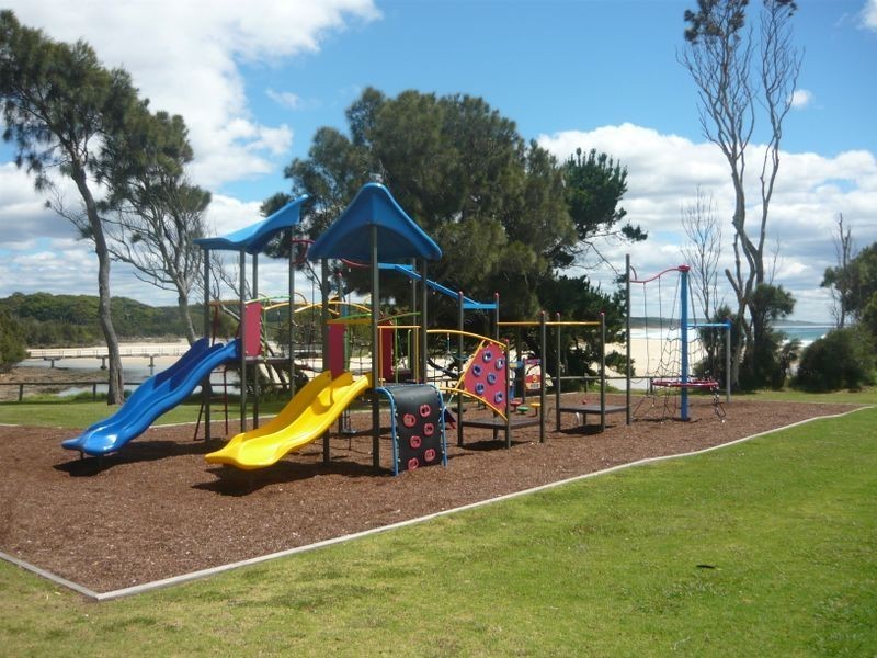 23 Mort Avenue, Dalmeny NSW 2546