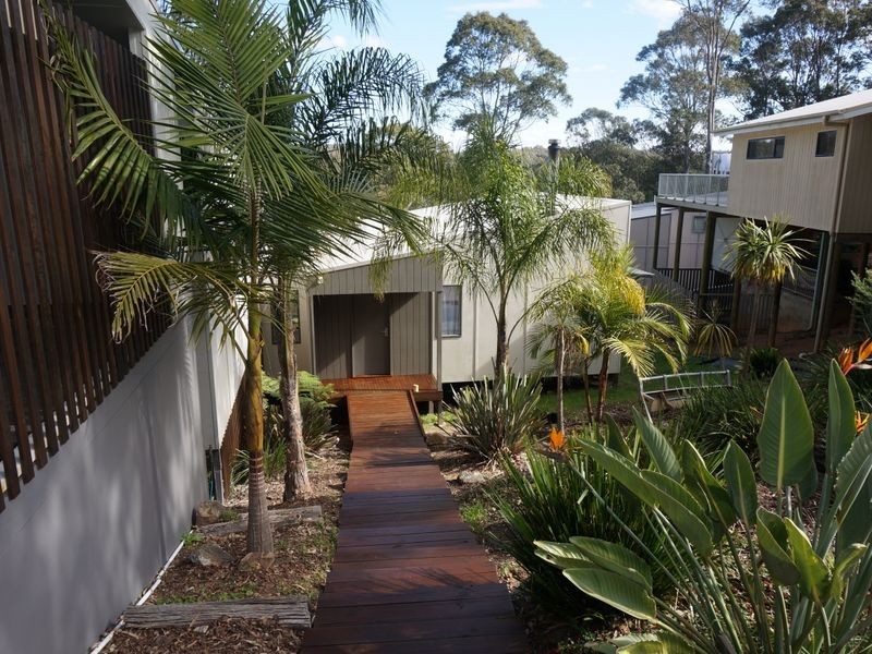 8 Gareth Avenue, Narooma NSW 2546
