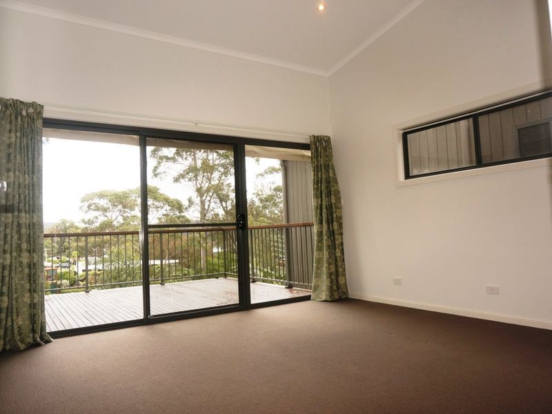 8 Gareth Avenue, Narooma NSW 2546