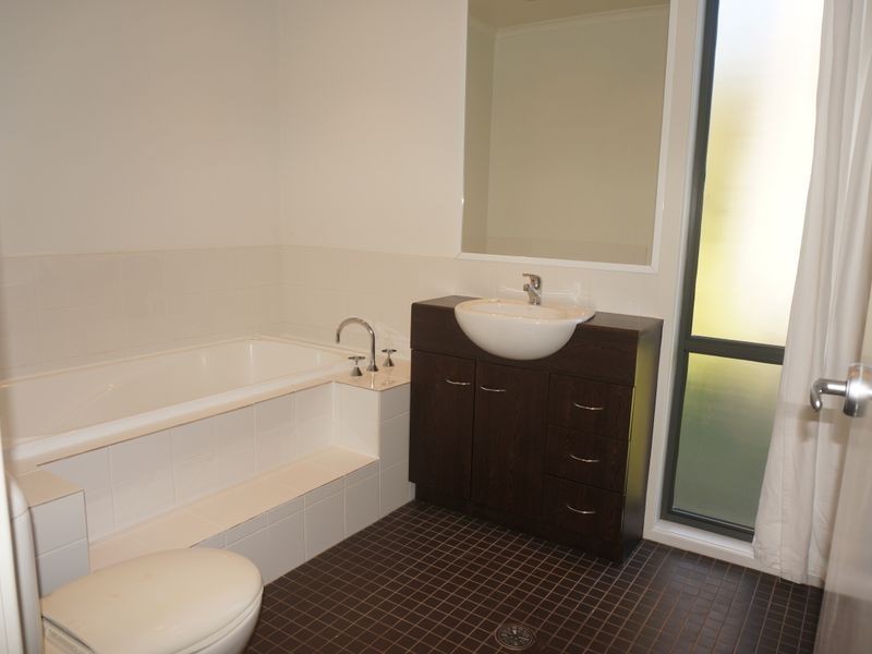 8 Gareth Avenue, Narooma NSW 2546