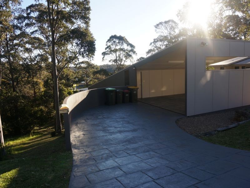 8 Gareth Avenue, Narooma NSW 2546