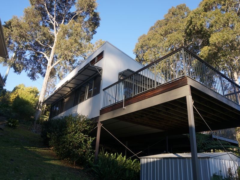 8 Gareth Avenue, Narooma NSW 2546