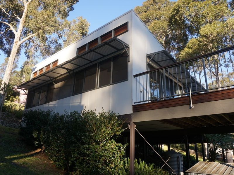 8 Gareth Avenue, Narooma NSW 2546