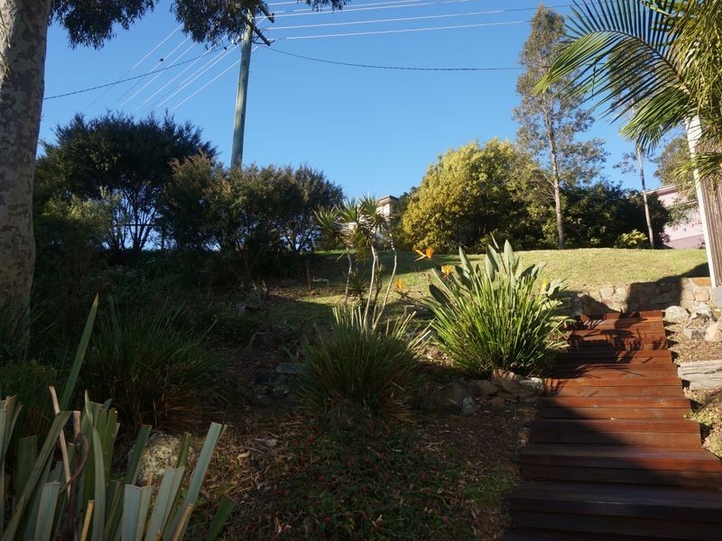 8 Gareth Avenue, Narooma NSW 2546