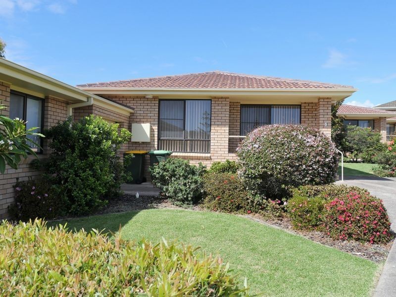 21 Noble Parade, Dalmeny NSW 2546