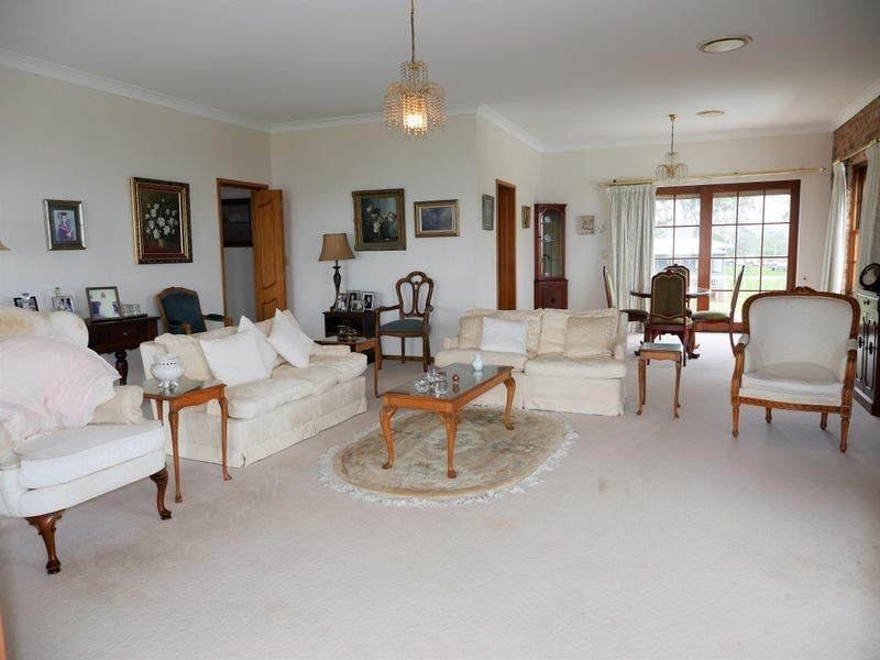 35 McMillan Crescent, Dalmeny NSW 2546