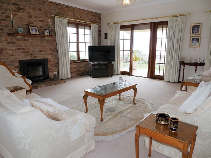 35 McMillan Crescent, Dalmeny NSW 2546