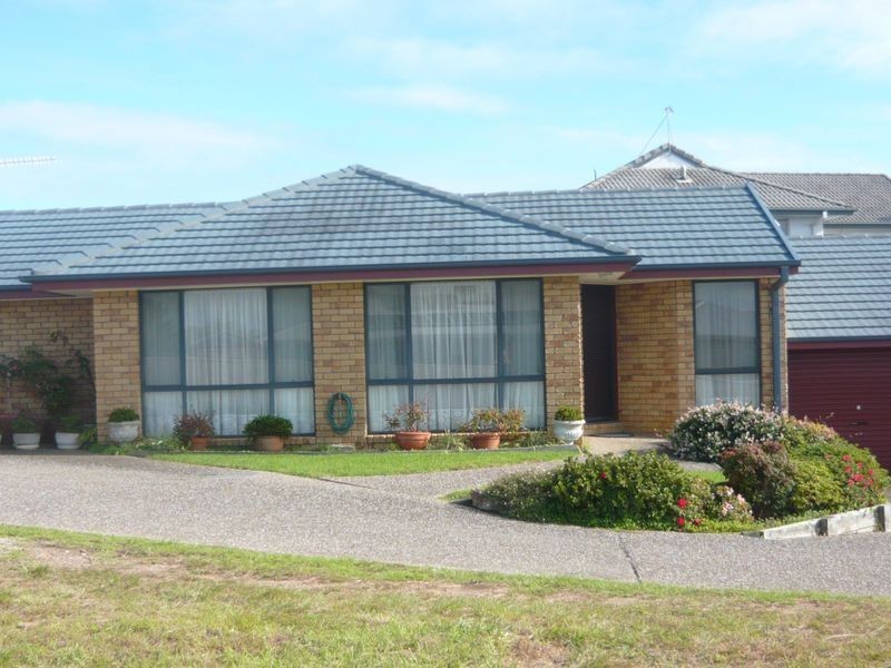 2/33 Noble Parade, Dalmeny NSW 2546