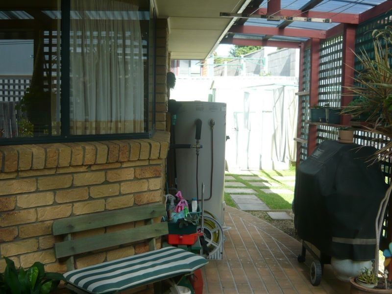 2/33 Noble Parade, Dalmeny NSW 2546