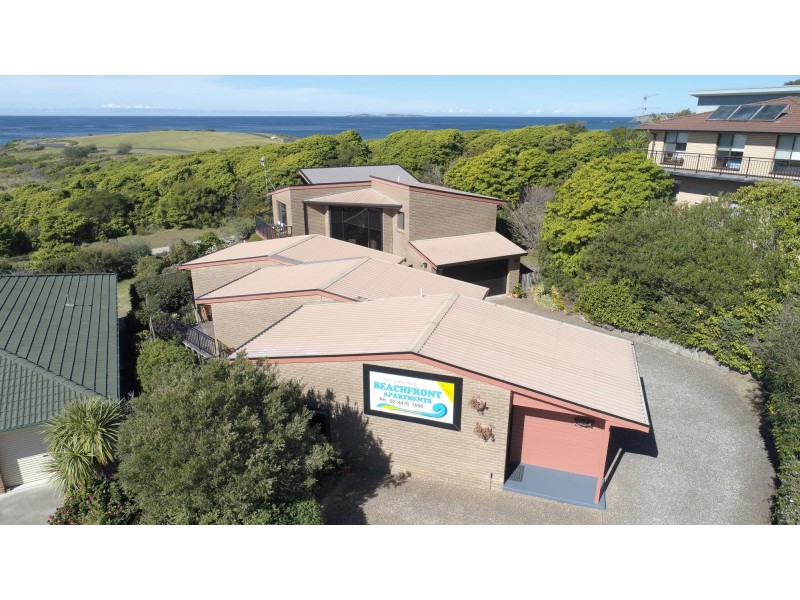 8 Warbler Crescent, North Narooma NSW 2546