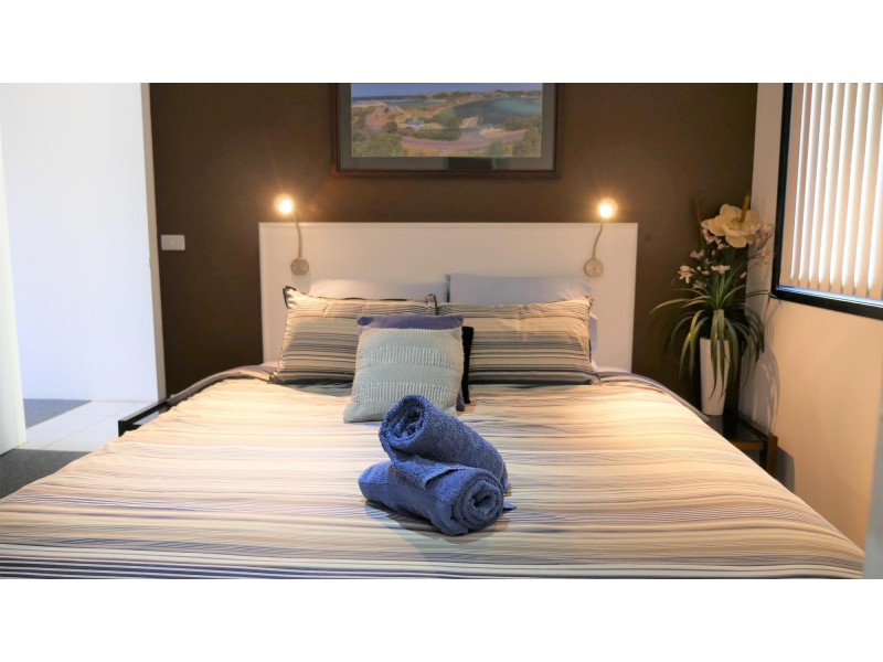 8 Warbler Crescent, North Narooma NSW 2546