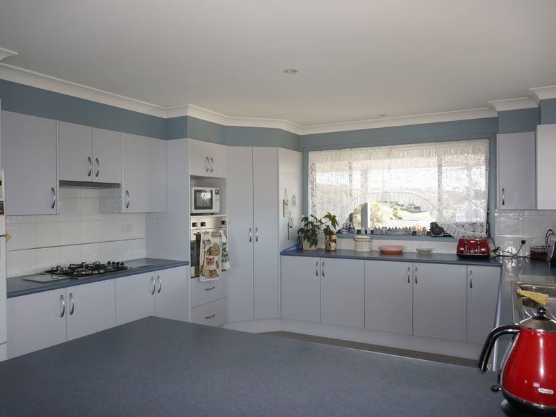 60 Noble Parade, Dalmeny NSW 2546