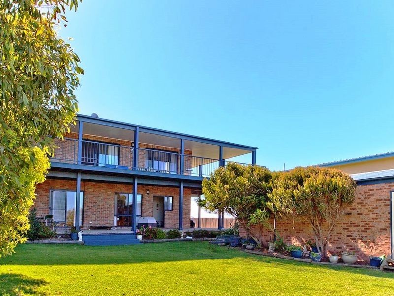 60 Noble Parade, Dalmeny NSW 2546