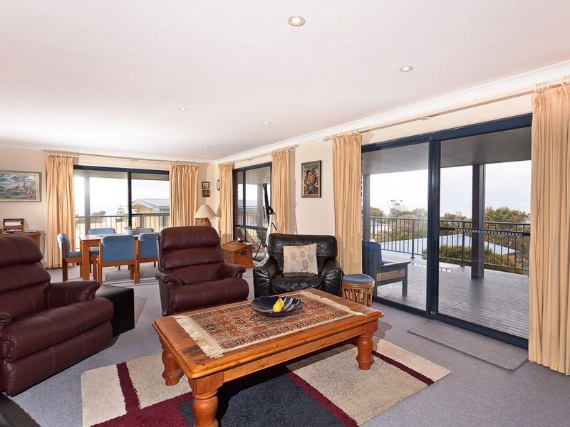 60 Noble Parade, Dalmeny NSW 2546