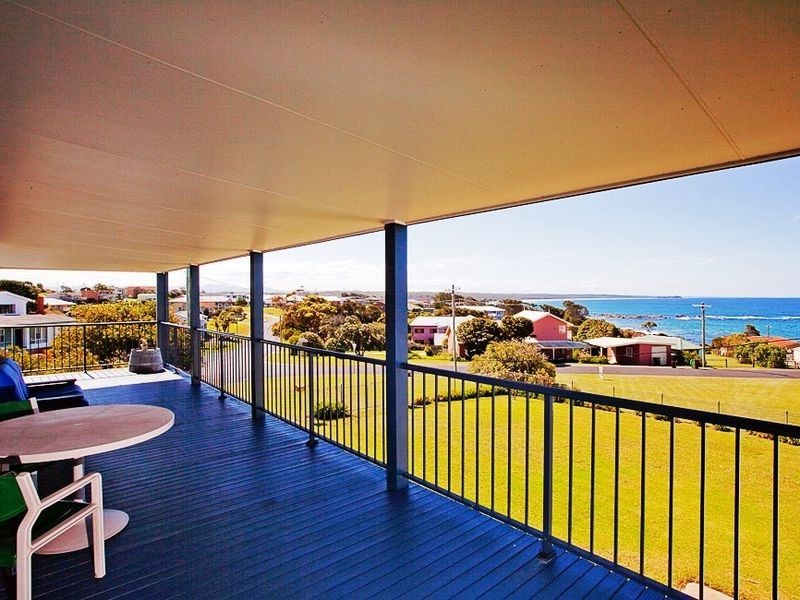 60 Noble Parade, Dalmeny NSW 2546