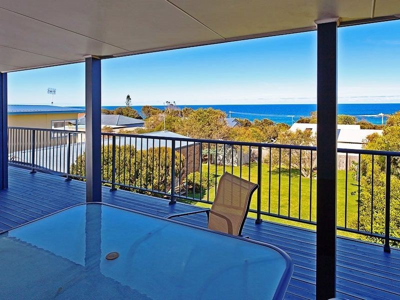 60 Noble Parade, Dalmeny NSW 2546