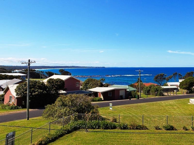 60 Noble Parade, Dalmeny NSW 2546