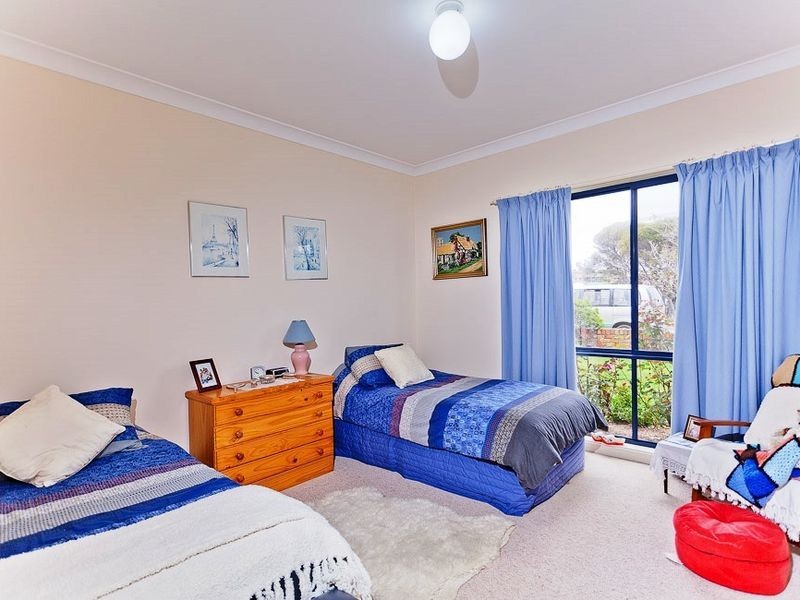 60 Noble Parade, Dalmeny NSW 2546