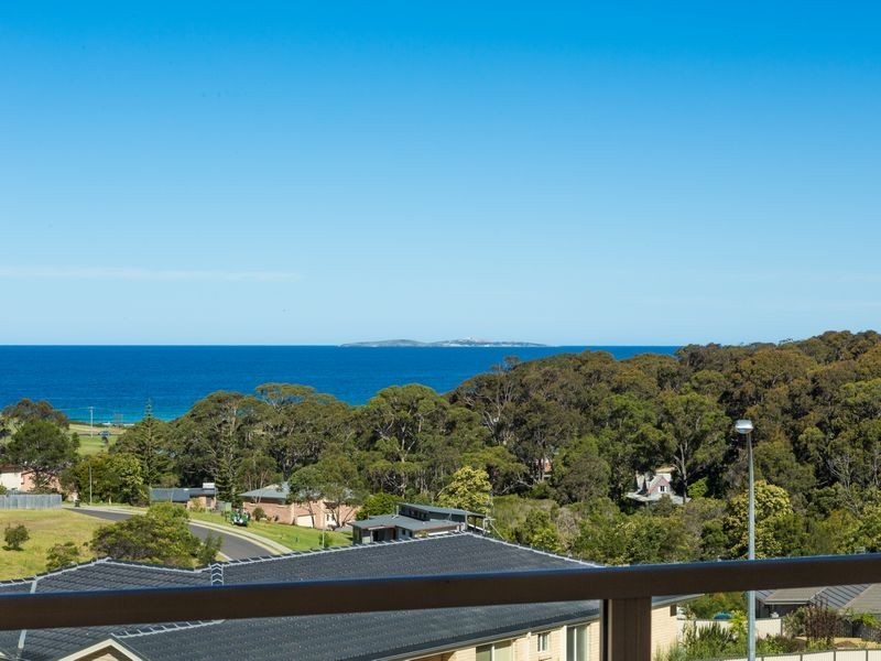 35 Yabbarra Drive, Dalmeny NSW 2546