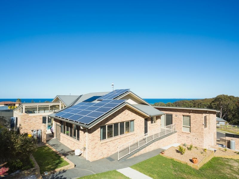 35 Yabbarra Drive, Dalmeny NSW 2546