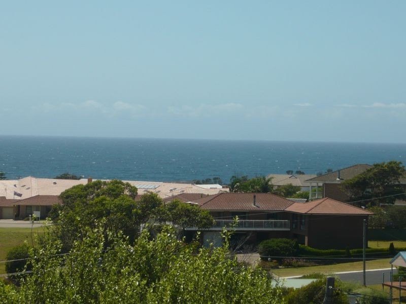 23 John Reilly Street, Dalmeny NSW 2546