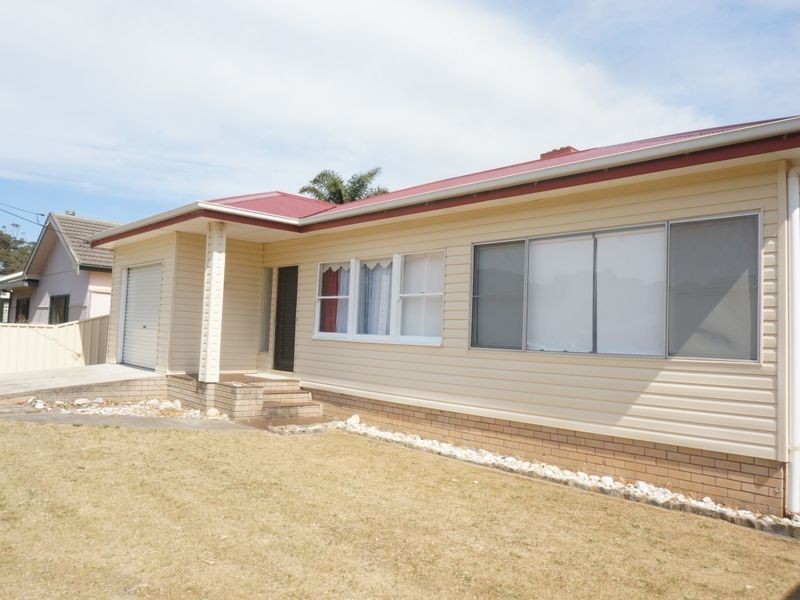12 McMillan Road, Narooma NSW 2546