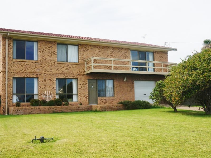 114 Noble Parade, Dalmeny NSW 2546