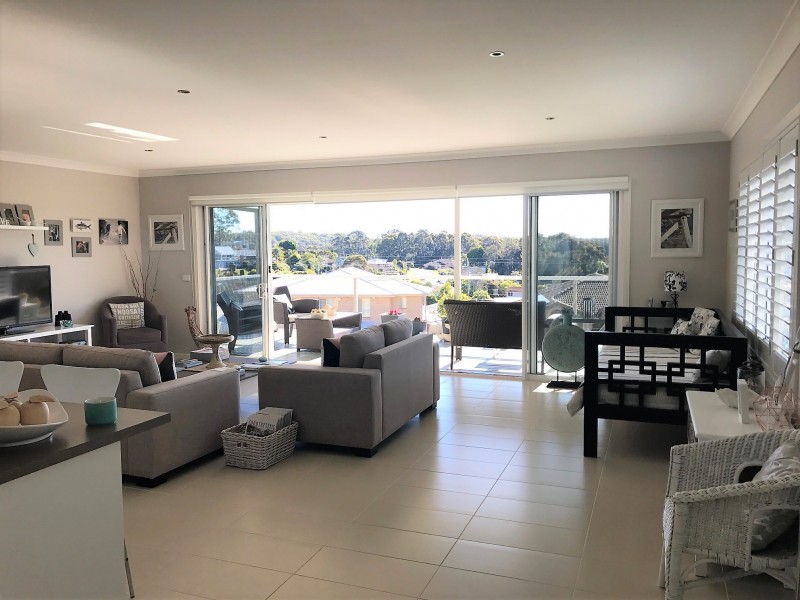 4 Dulip Close, Dalmeny NSW 2546