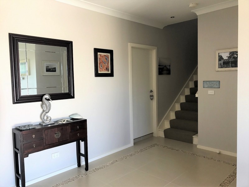 4 Dulip Close, Dalmeny NSW 2546