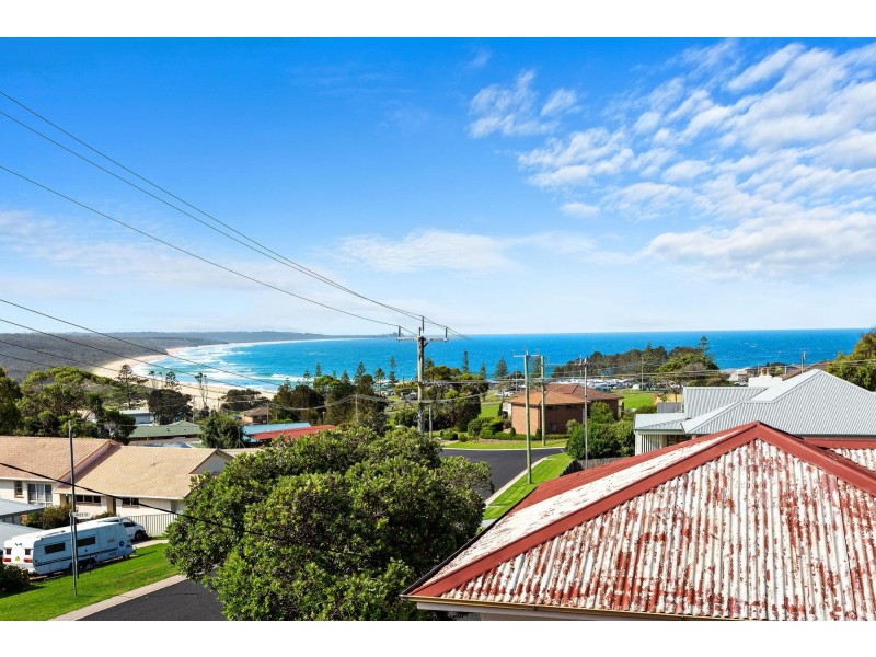 12 Lonsdale Parade, Dalmeny NSW 2546