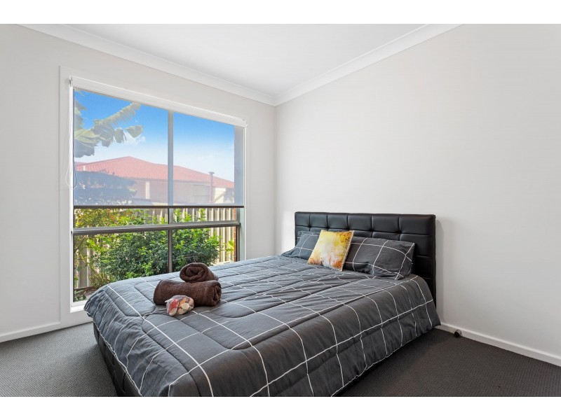 12 Lonsdale Parade, Dalmeny NSW 2546