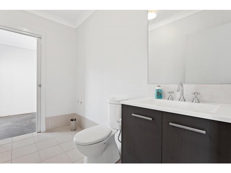 12 Lonsdale Parade, Dalmeny NSW 2546