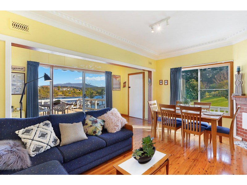 29 Riverside Drive, Narooma NSW 2546
