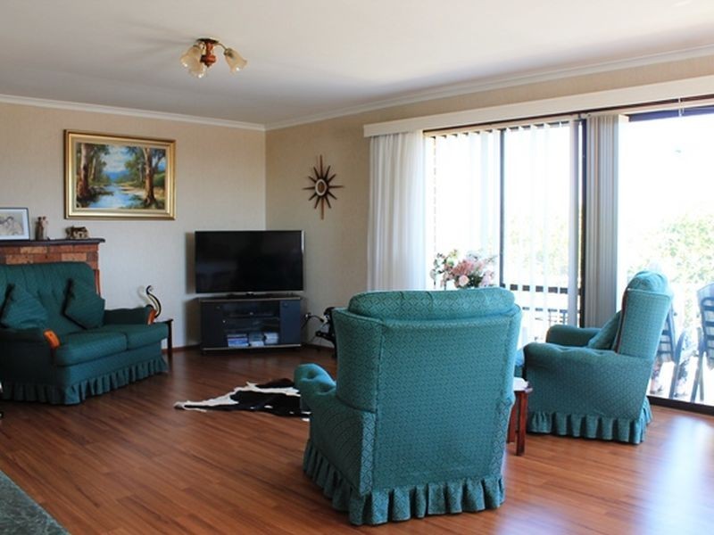 17 Attunga Street, Dalmeny NSW 2546