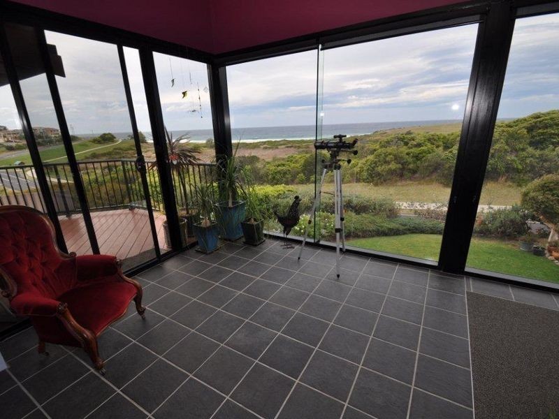 8 Warbler Crescent, Akolele NSW 2546