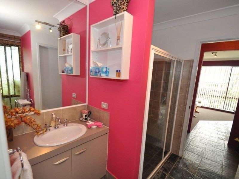 8 Warbler Crescent, Akolele NSW 2546