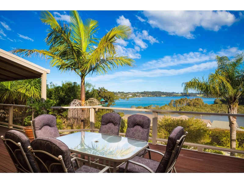 7 Alexander Place, North Narooma NSW 2546