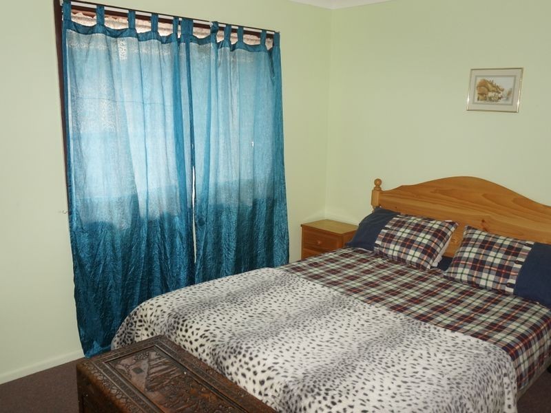 53 Tatiara Street, Dalmeny NSW 2546