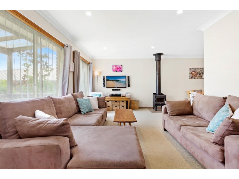 12 Brou Court, Dalmeny NSW 2546