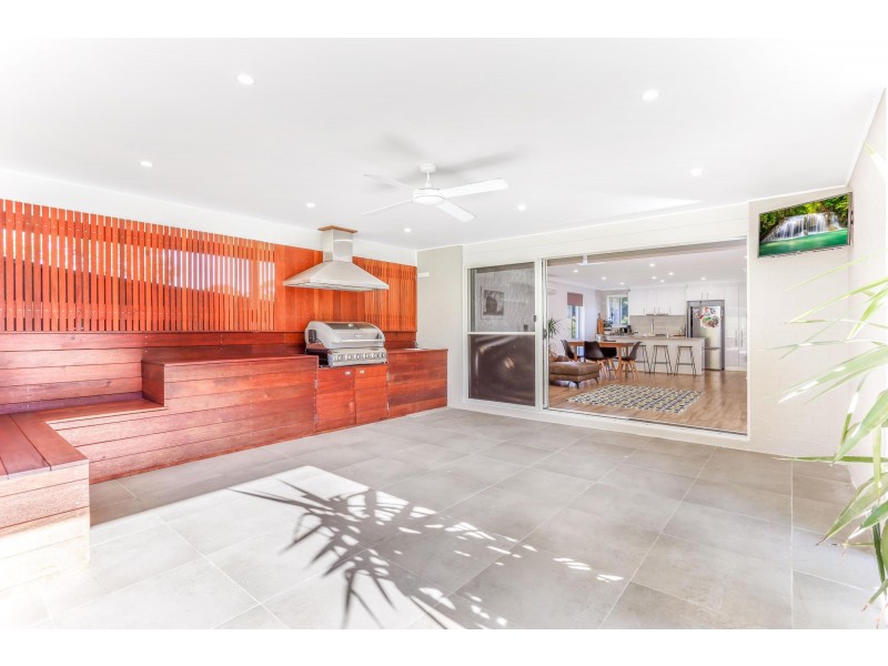 9 Yabbarra Drive, Dalmeny NSW 2546