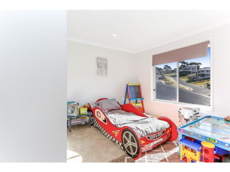 9 Yabbarra Drive, Dalmeny NSW 2546