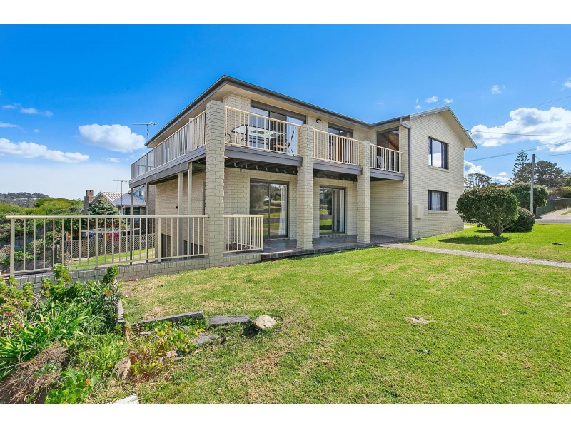 8 Mill Street, Bermagui NSW 2546